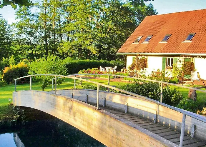 Apartment Farm By Red River With Indoor Pool *