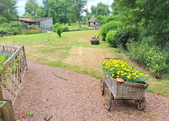 Apartment Farm By Red River With Indoor Pool